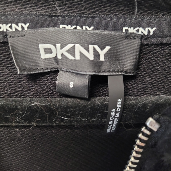 DKNY Faux Fur‎ Hooded Black Zip Up Jacket Size Small - Picture 2 of 5